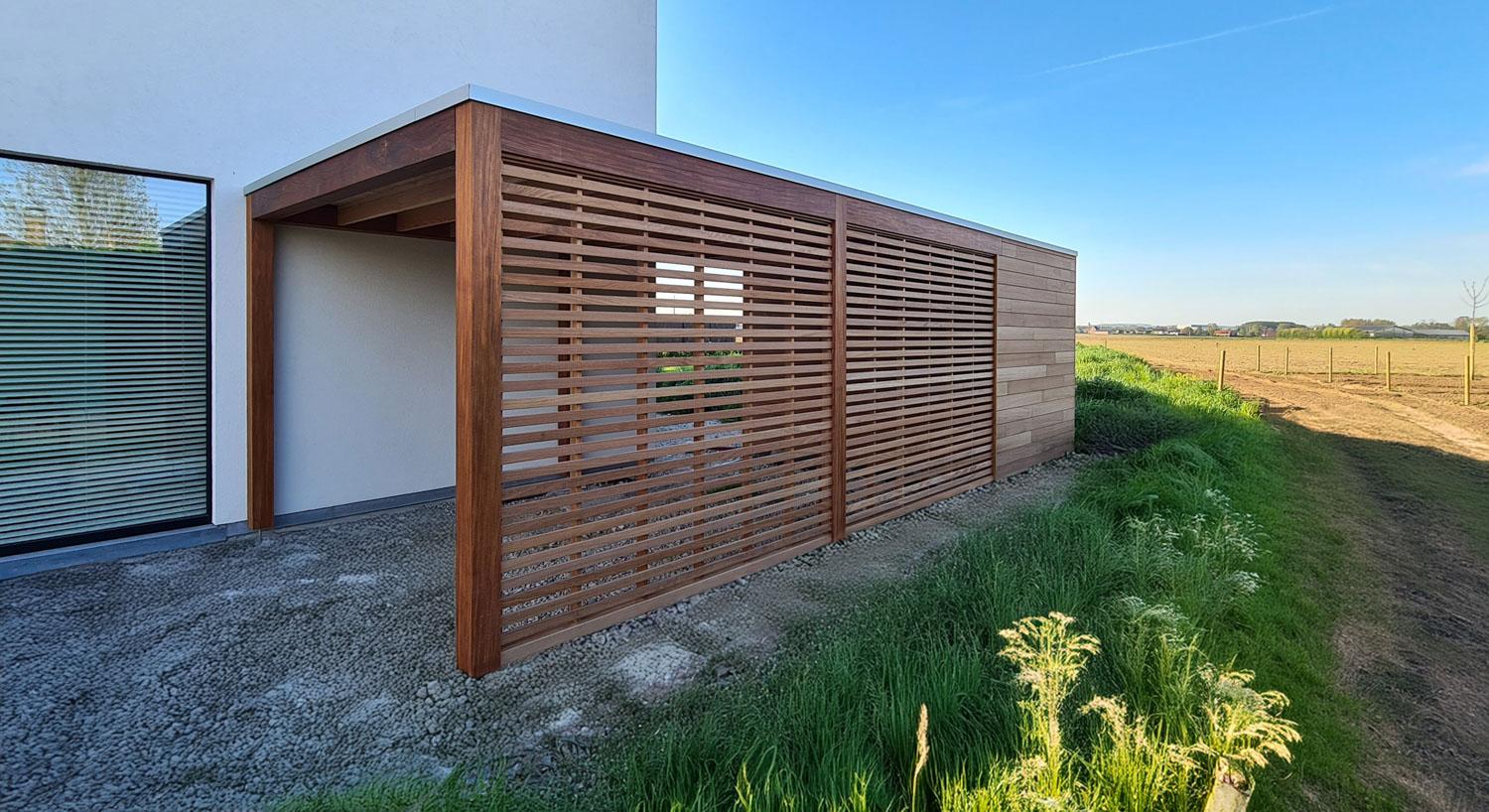 carport modern hout Bescherm uw auto met een stijlvolle en duurzame carport op maat. Ontdek onze carports in hout of aluminium, ontworpen voor optimale bescherming tegen weersinvloeden. Perfect voor elke oprit en tuin, en aan te passen aan uw stijl. Maatwerk !