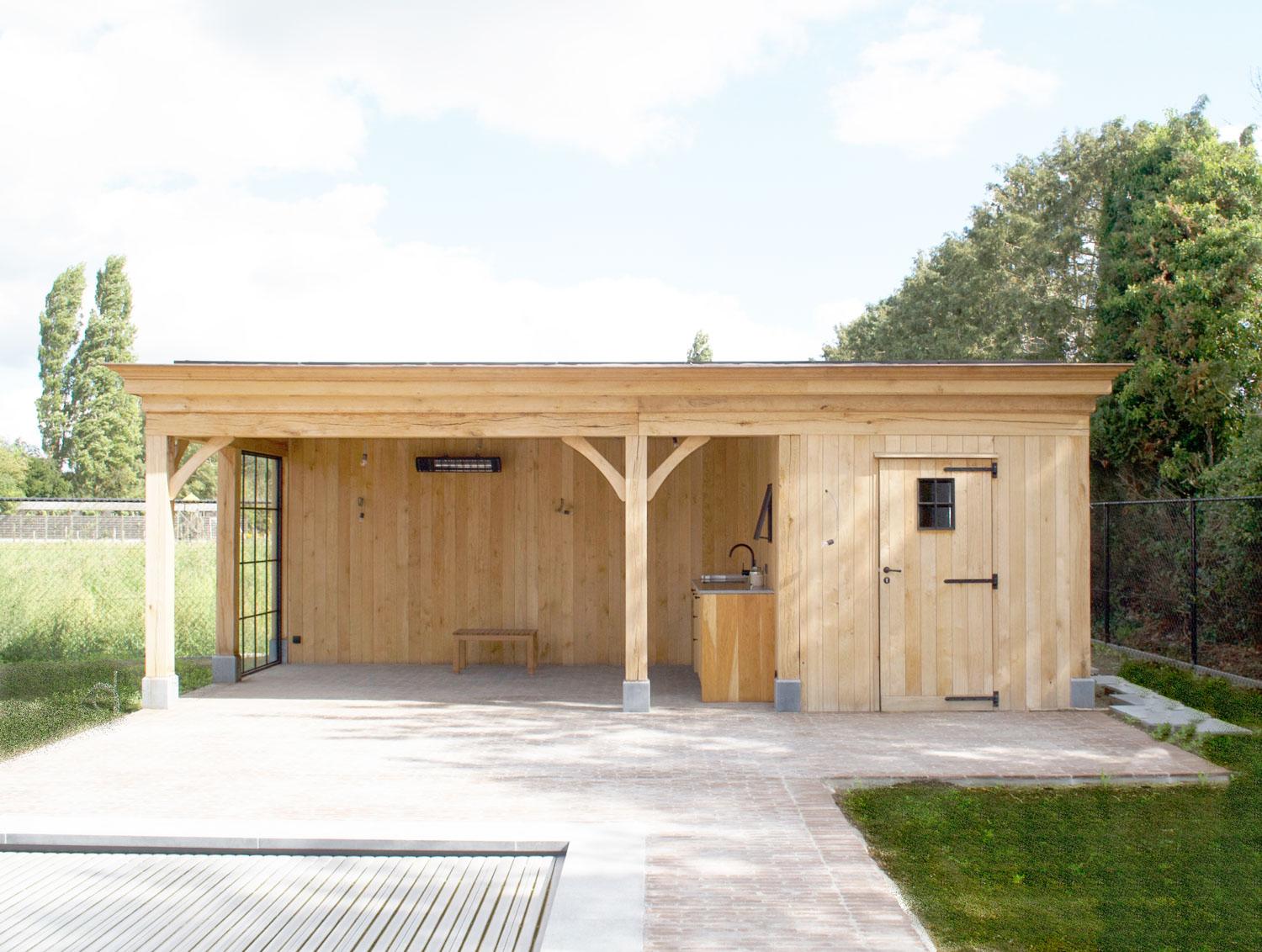 Landelijk houten bijgebouw Ontdek prachtige bijgebouwen op maat. Hoogwaardige materialen en vakmanschap voor een duurzame, natuurlijke uitstraling in elke tuin. Creëer jouw perfecte buitenruimte met een stijlvol bijgebouw.